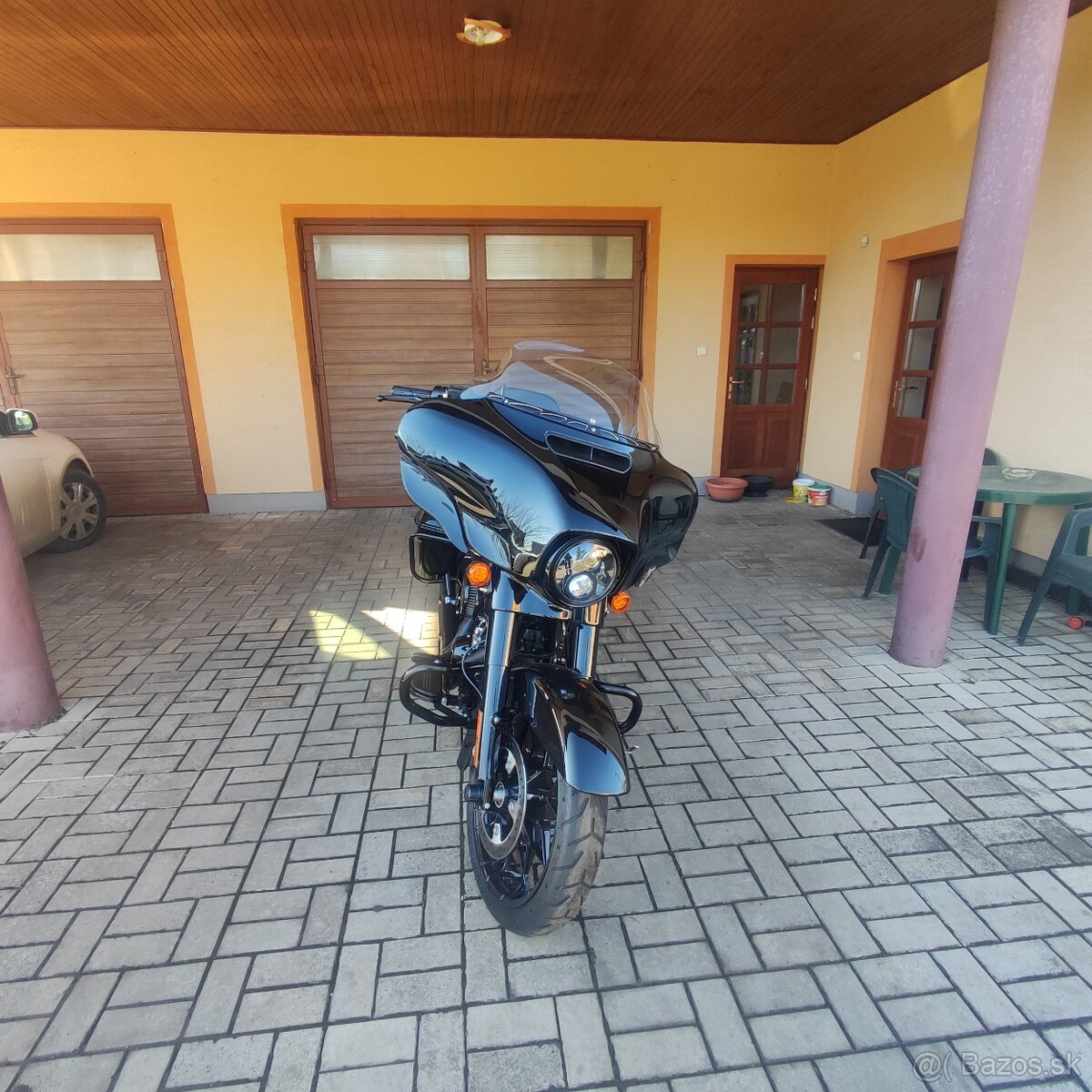 Harley Davidson Street Glide - 6