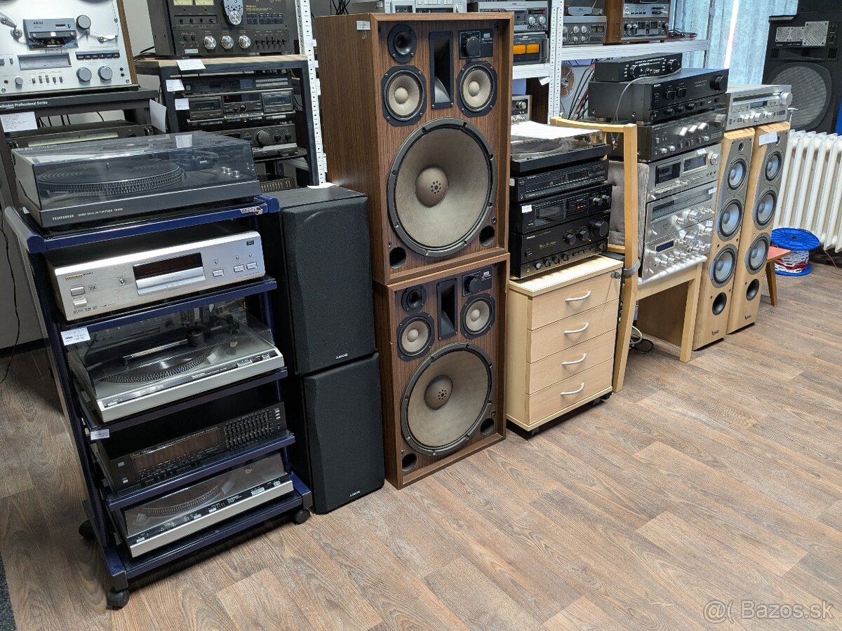 Akai, Sony, Teac, Technics, Denon, Pioneer............. - 6