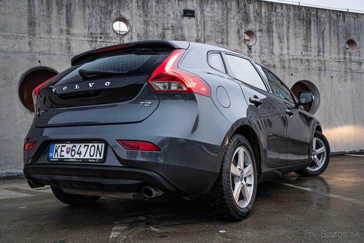 Volvo V40 T2 1.6L Momentum - 6