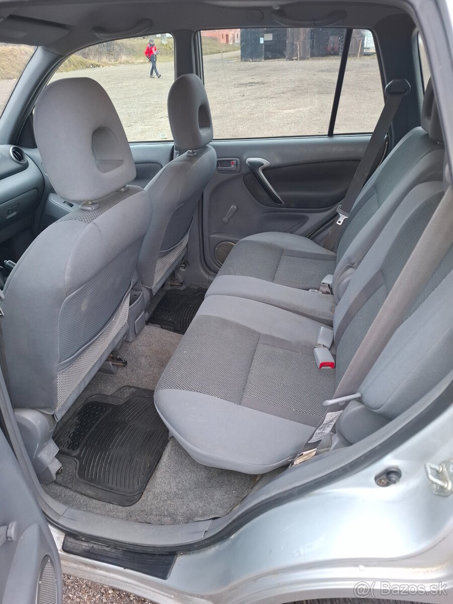 Toyota rav4 2,0 85kw - 6