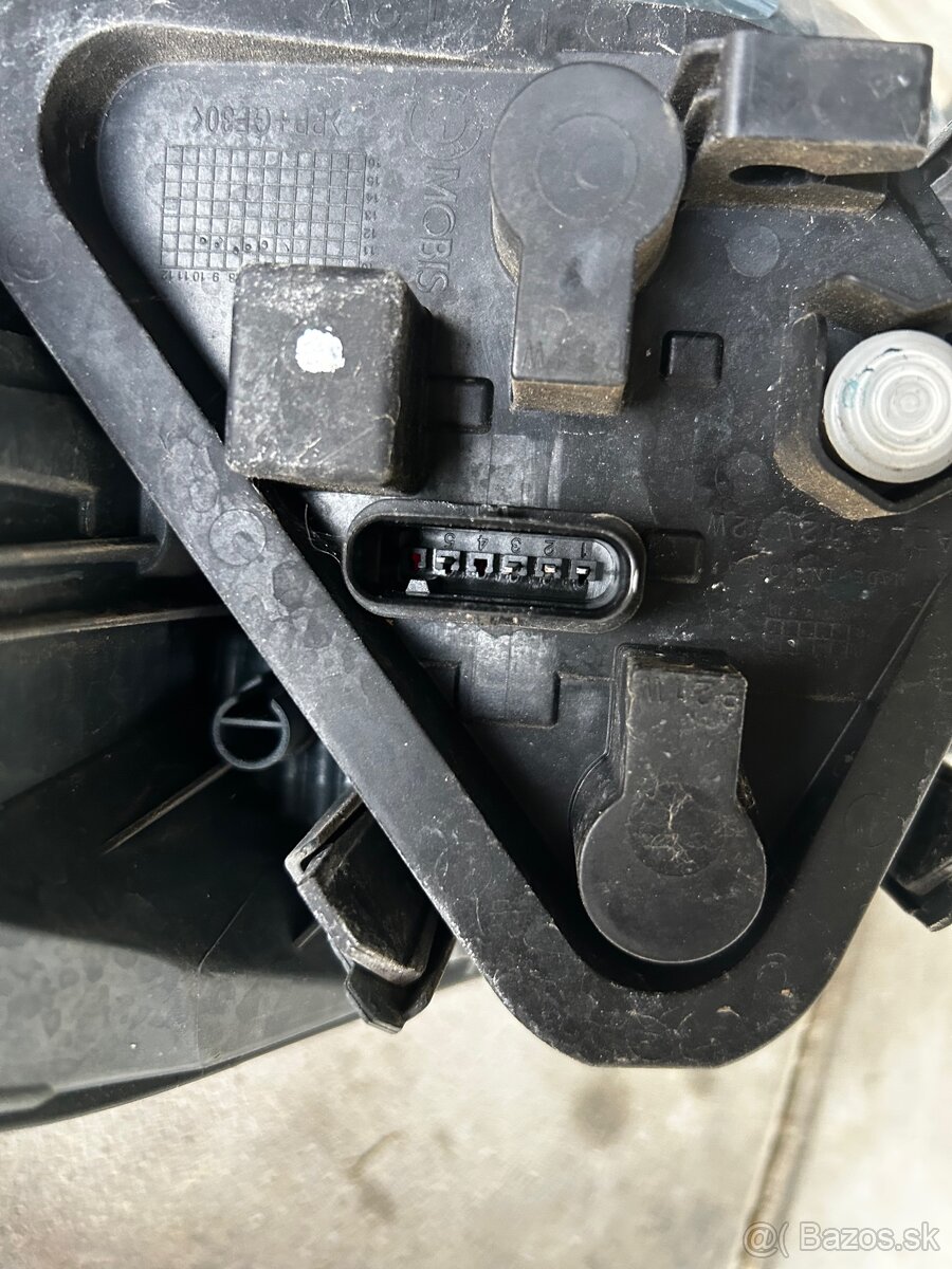 Zadné svetlá BMW F30 - 6