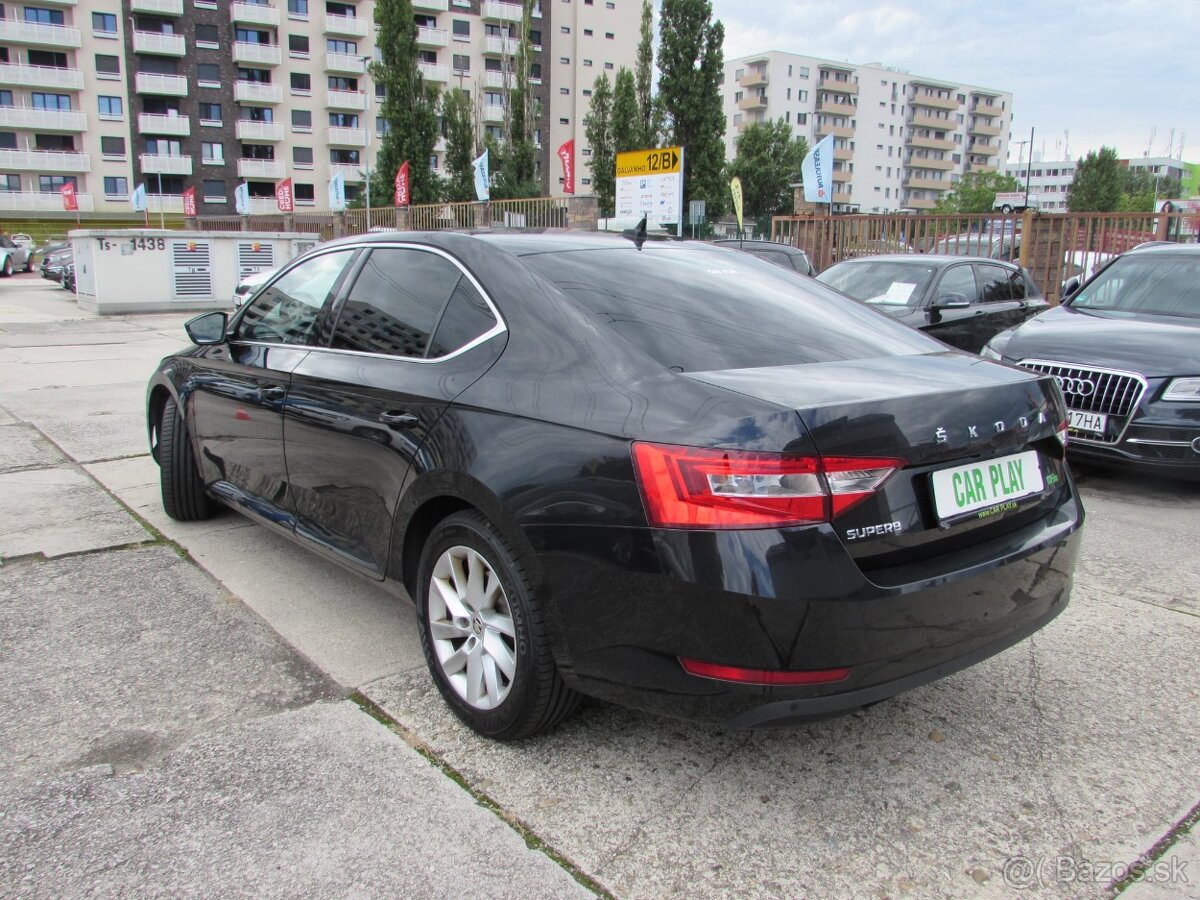Škoda Superb 2.0 TDI SCR Style DSG - 6
