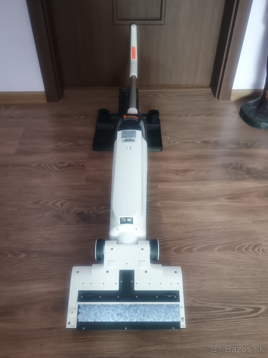 Predám elektrický mop s vysávačom - 6