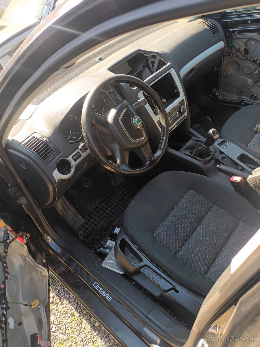 Rozpredám octaviu 2 facelift - 6