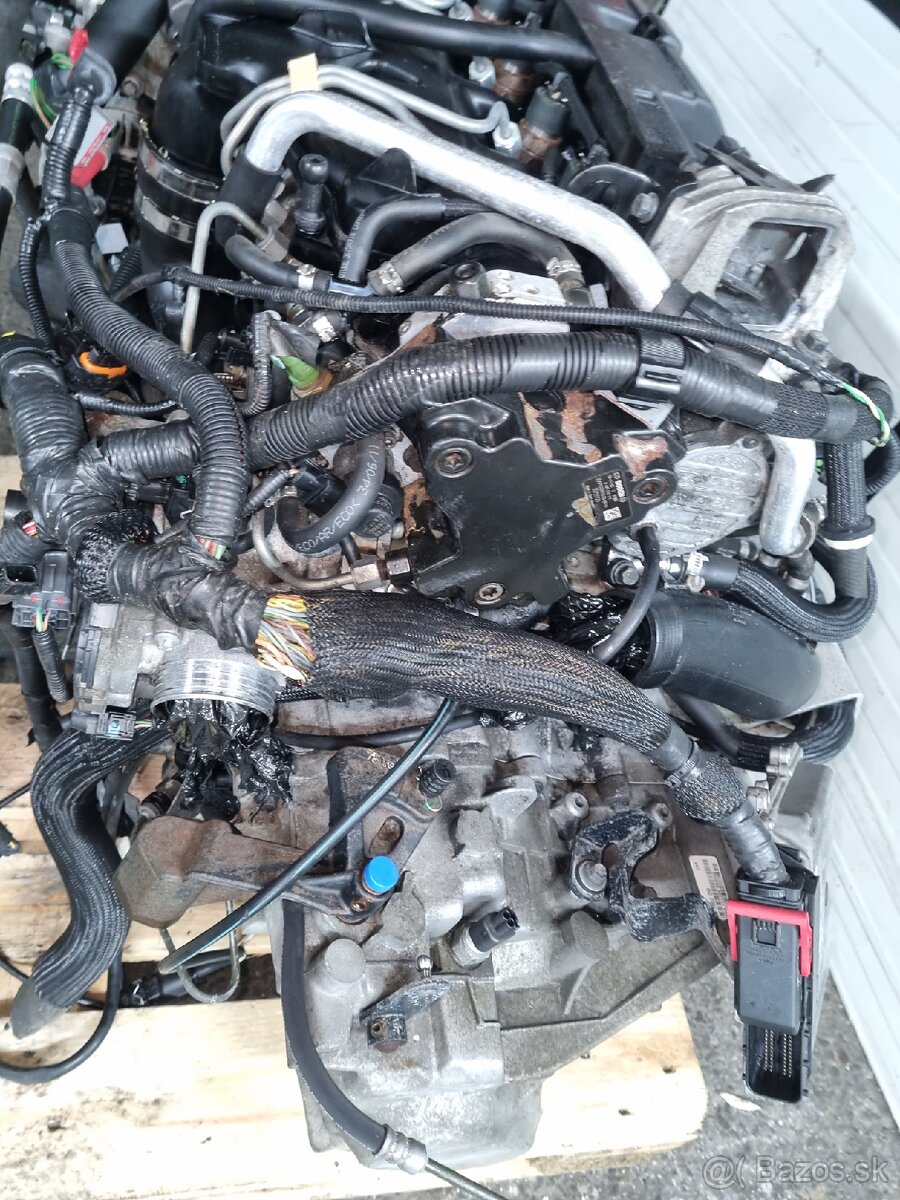 Motor Volvo 2.4 D5244T D5 - 6