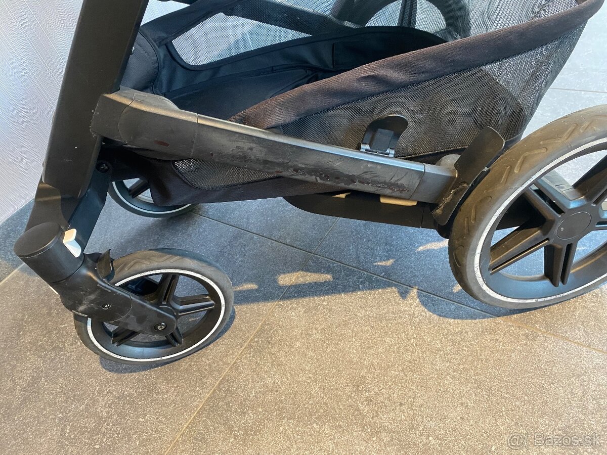 Joolz geo 3 brilliant black hlboky kocik - 6