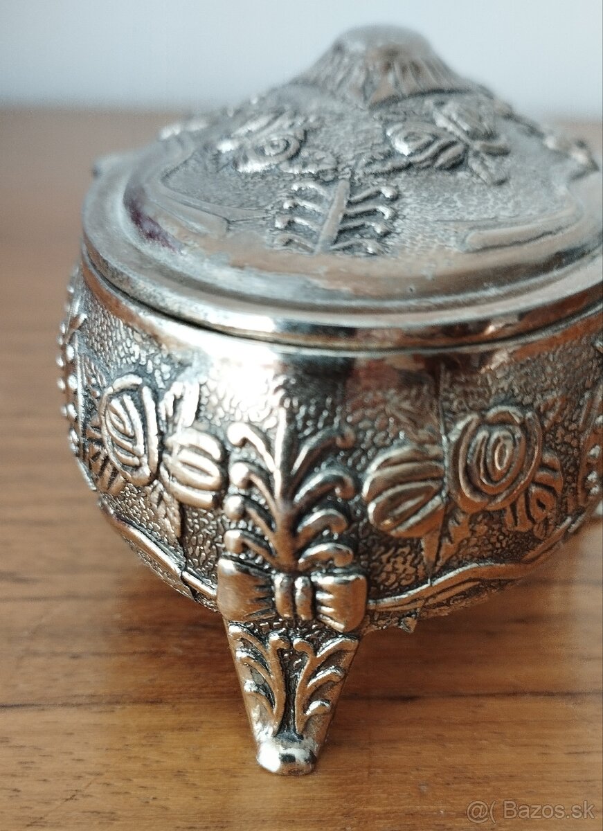 Kovová šperkovnica - 6