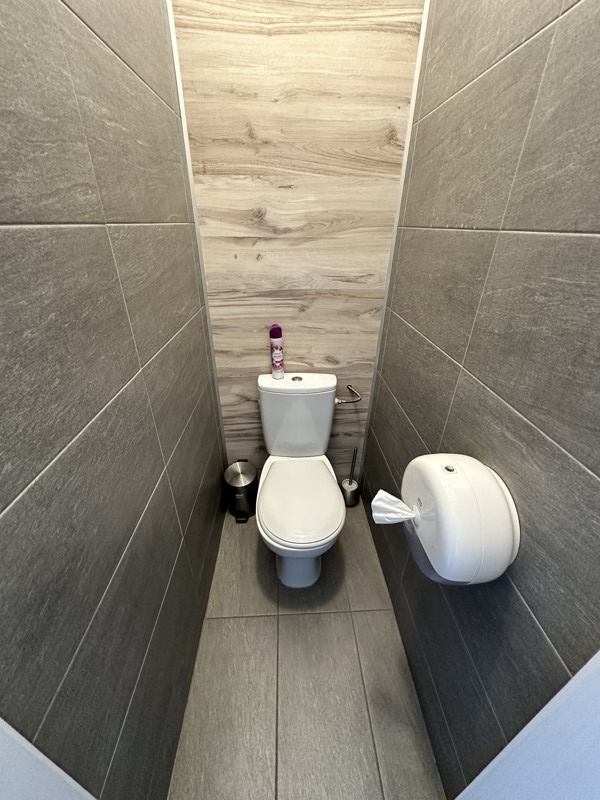 Kancelária 14,5 m2 a 17m2 priamo v meste Galanta - 6