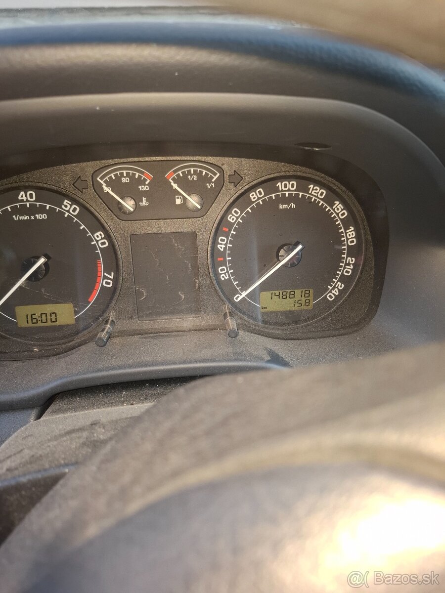 Predám škodu octavia 1.6 benzin 2004 - 6