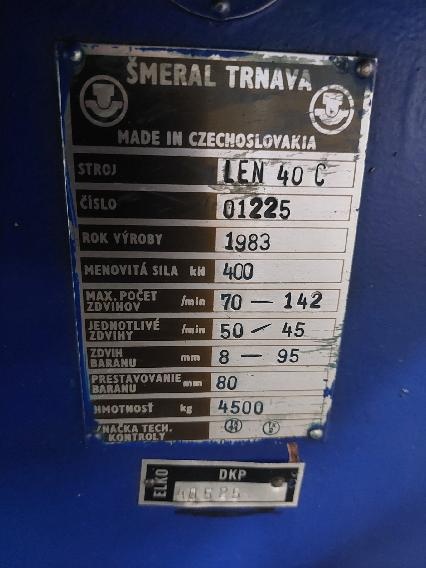 Vystrednikovy lis LEN - 6