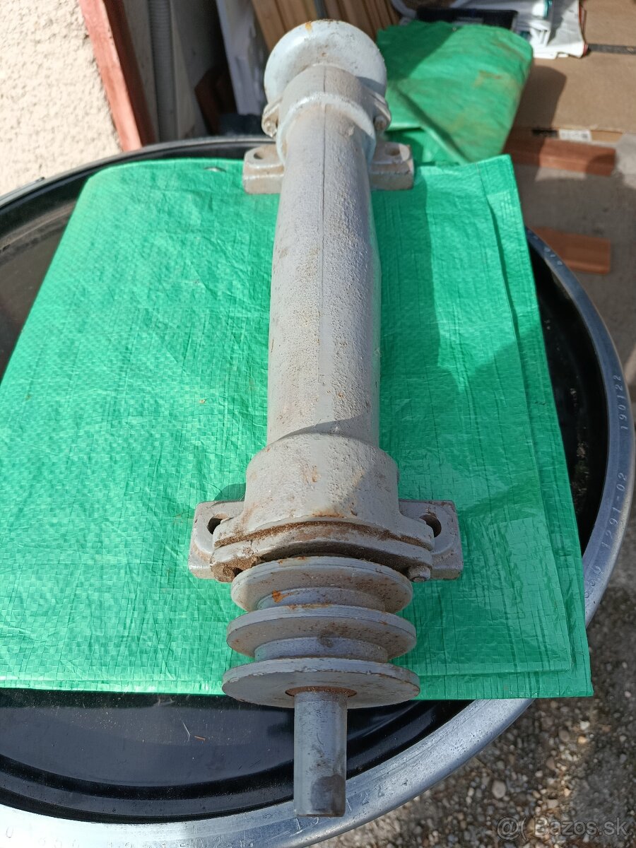 Hriadeľ, oska na cirkular, štiepačku. - 6