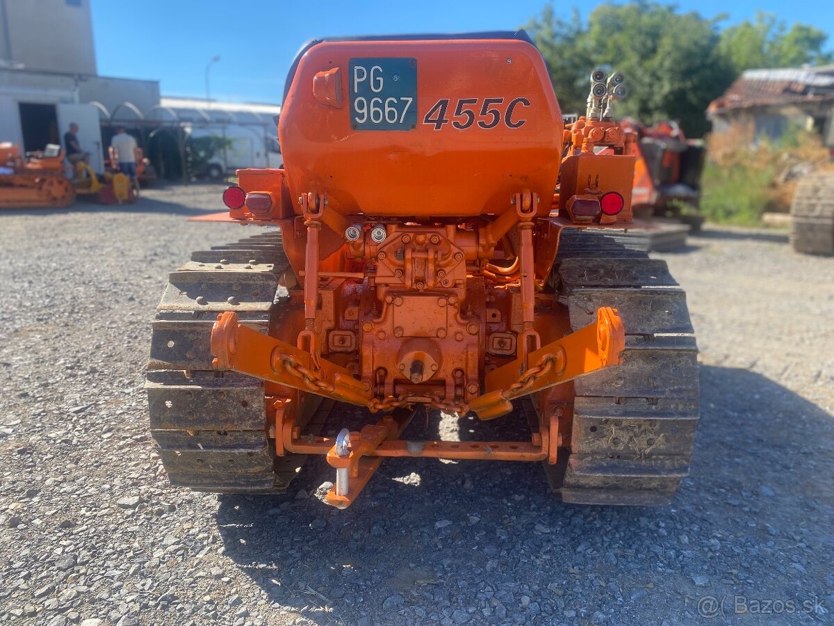 Pásový traktor Fiat455C - 6
