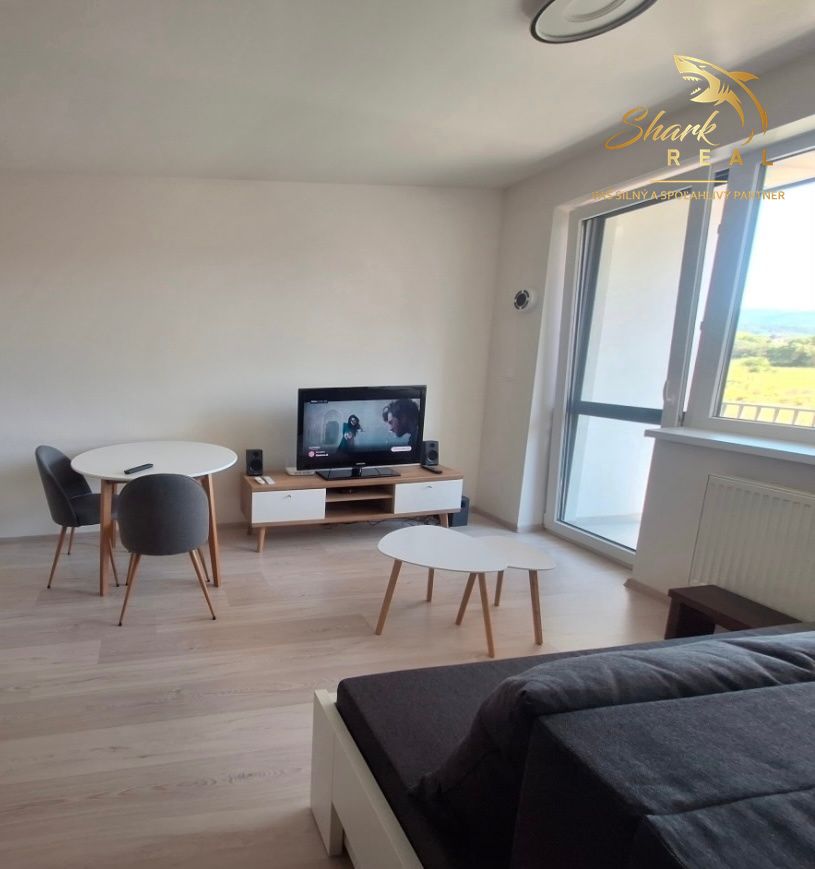 Prenájom krásneho, moderného 1-izbového bytu v tichej lokali - 6