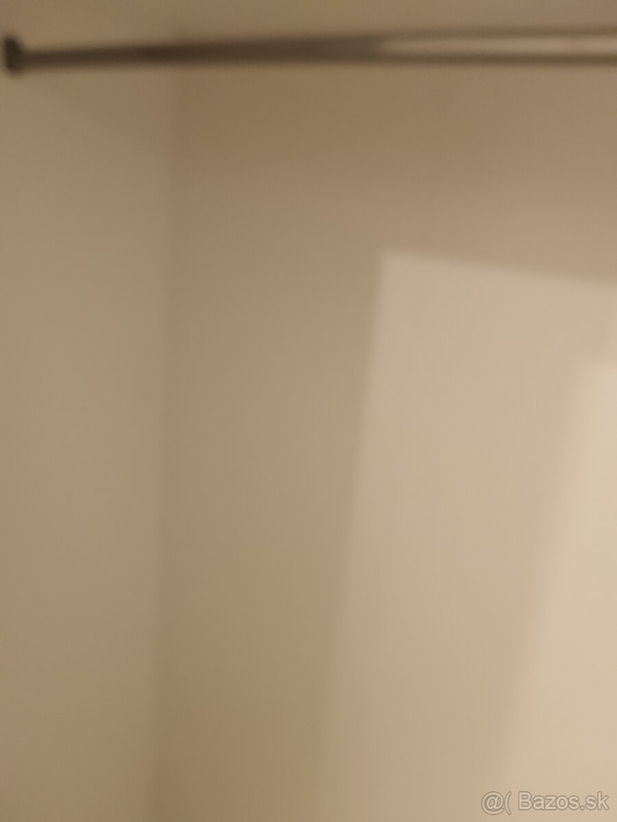 Elegantná šatníkova skriňa - 6