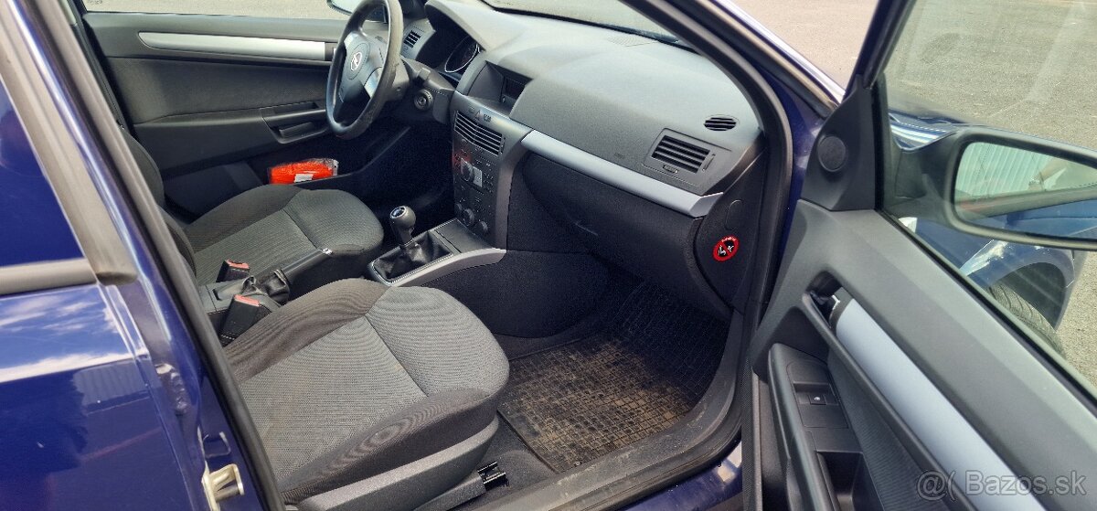 Opel Astra H 1.6i 16V kombi - 6