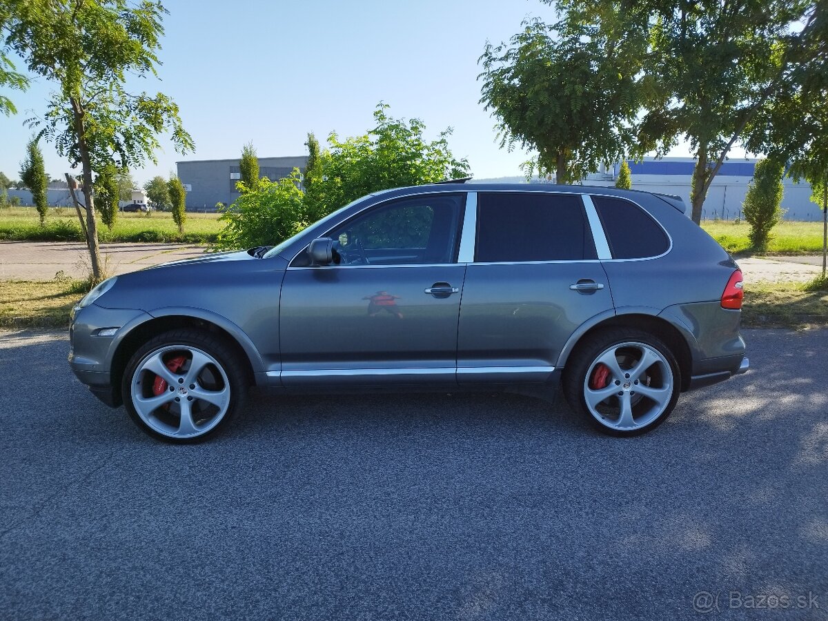 Porsche Cayenne 4.8 V8 turbo 500ps. - 6