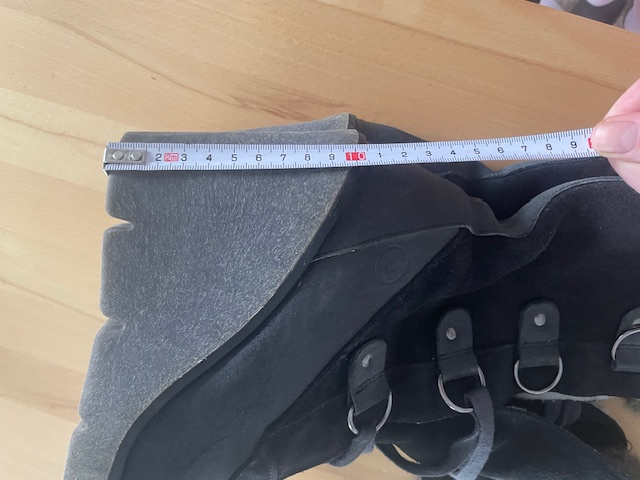 Predám kvalitné zimné kožené topánky Bronx, veľkosť 41 - 6