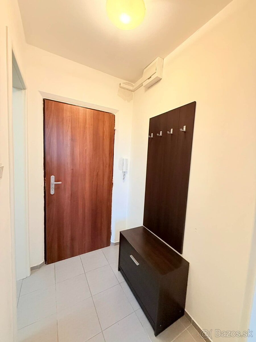 Zariadená garsónka (19,96m2) ul.A.Kubinu. - 6