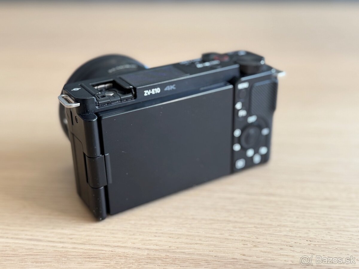 Sony Alpha ZV-E10 s objektívom + Sony E PZ 16-50mm - 6