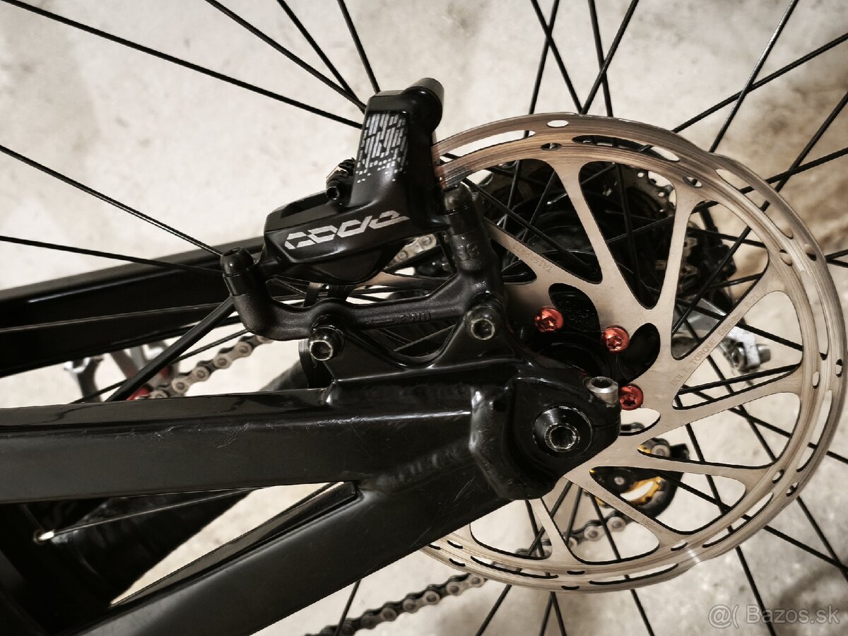 Santa Cruz v10.4 Carbon - 6