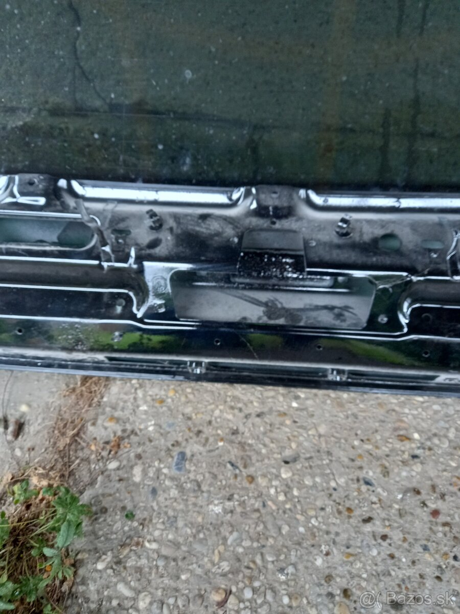 L322 zadna kapota horna vyklopka - 6