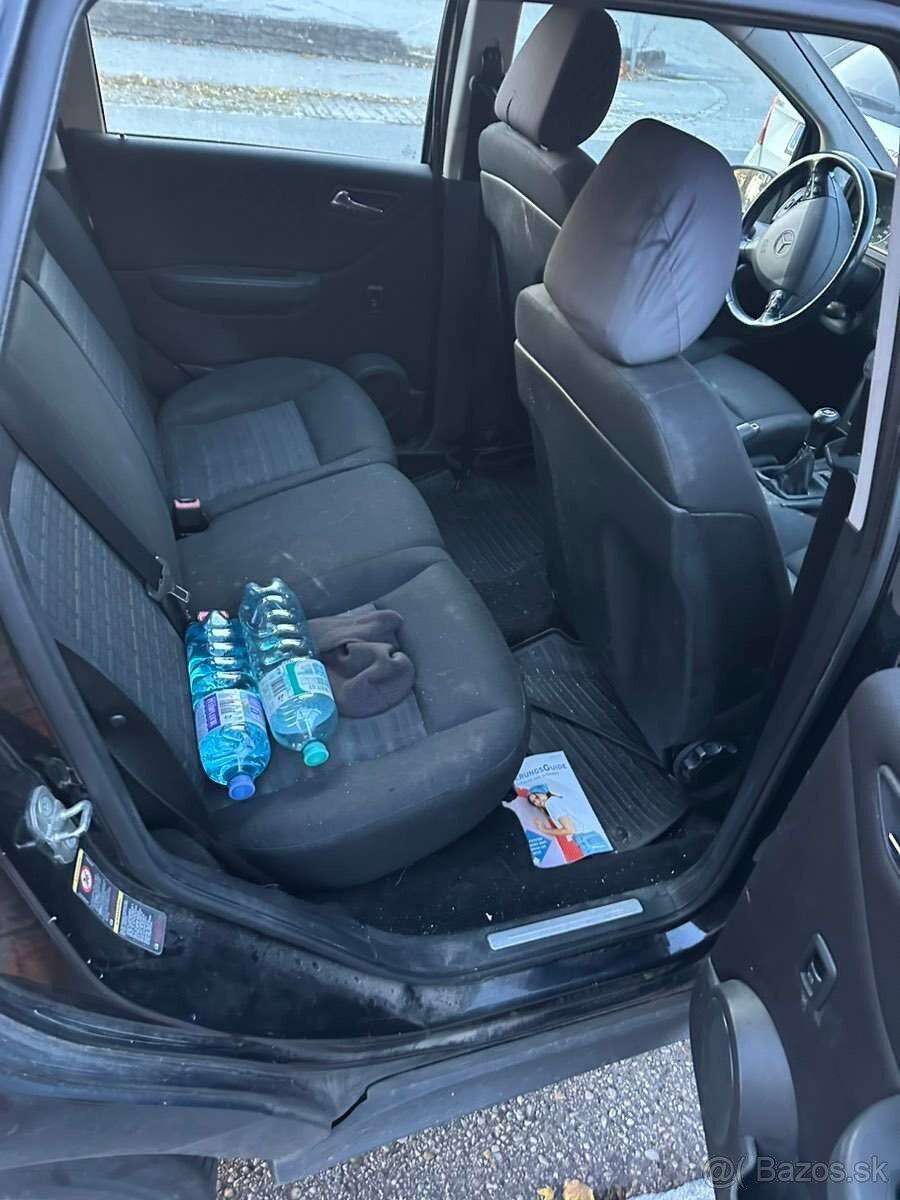 Predám Mercedes Benz A 160cdi manuál - 6