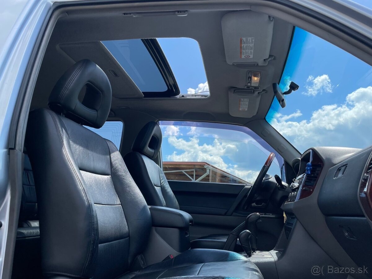 Mitsubishi Pajero - 6