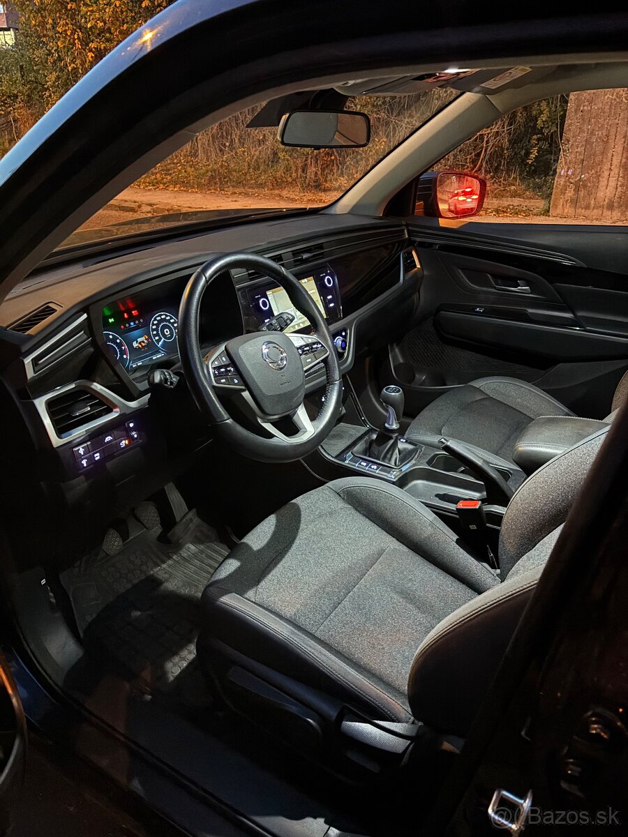 🟦 SsangYong Korando 1.6 benzín, 2021, výborný stav 🟦 - 6