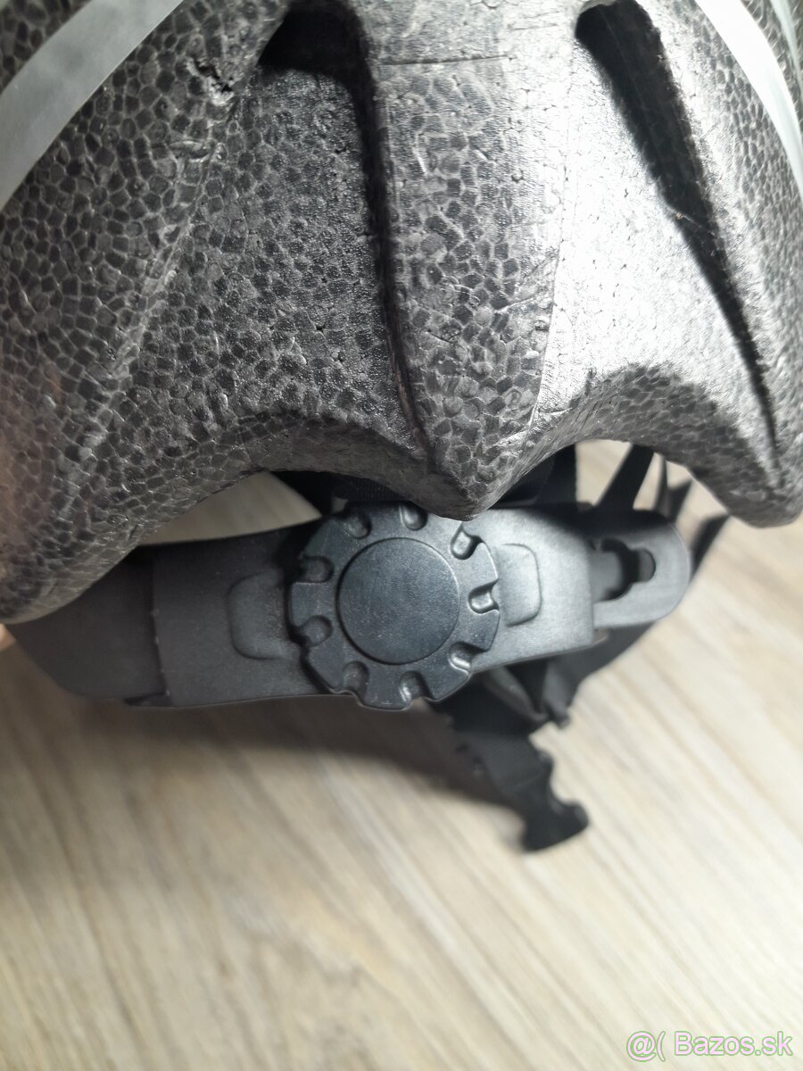 Cyklisticka prilba Longus - 6