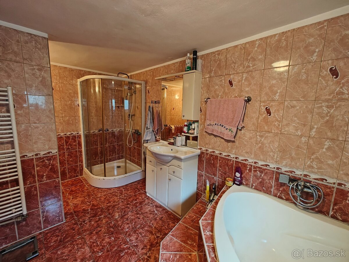 Predáme 3 izbový dom v obci Petrova Ves - 6