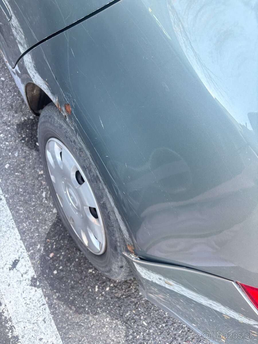 Volkswagen Golf 1.4 - 6