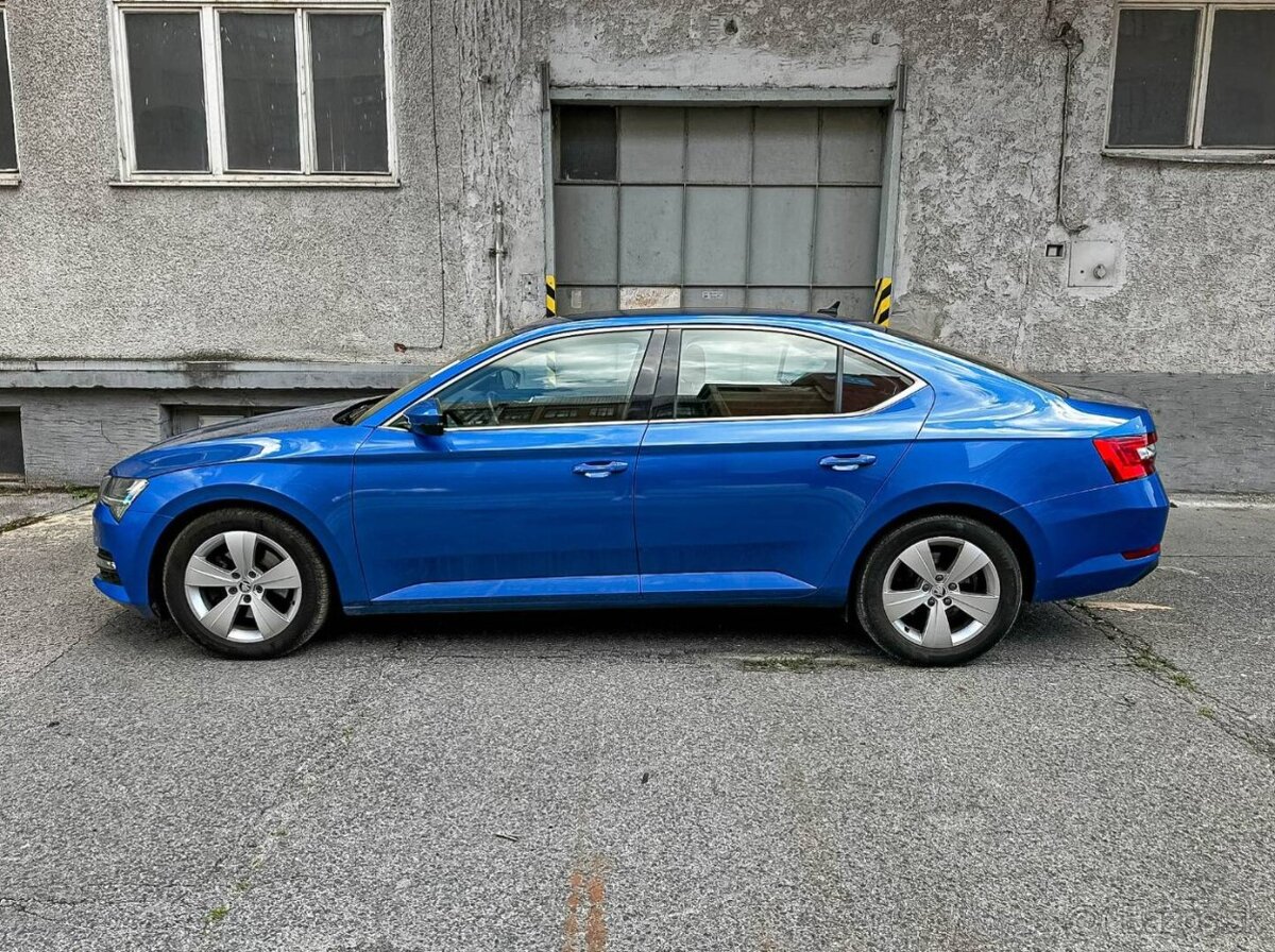 Škoda Superb 2.0 TDI SCR Style DSG - 6