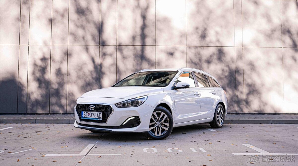 Hyundai i30 CW 1.6 CRDi Classic DTC - 6