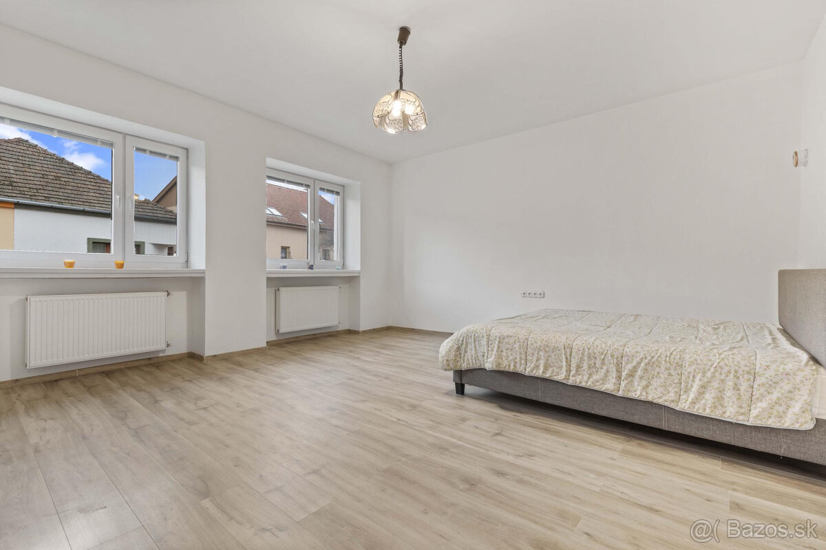 3 izbový byt, 80 m2, podkrovie 65 m2, Prostredná ul. BÝV - 6