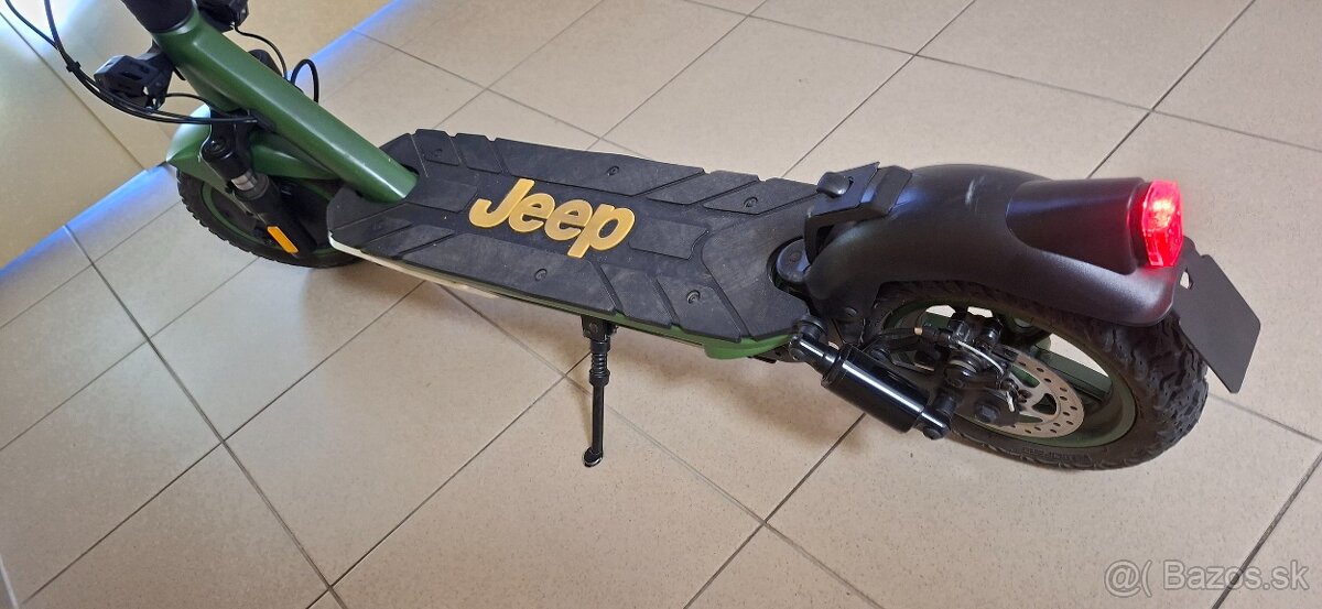 Elektrická kolobežka JEEP. - 6