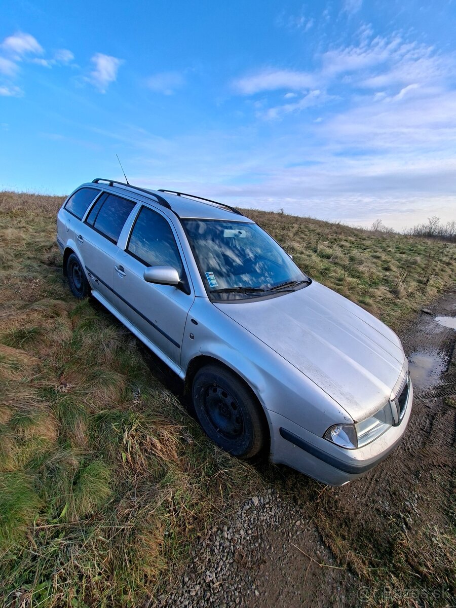 Skoda Octavia Colection 4X4 1,9 TDI 74kw - 6