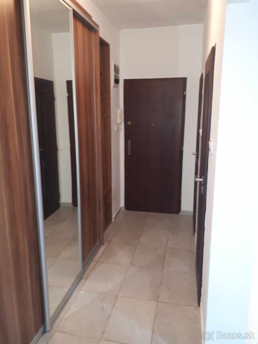 Prenajom 2 izboveho bytu - 6