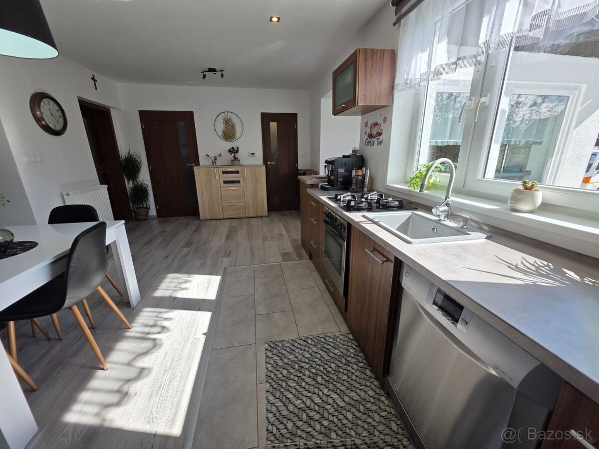 Útulný rodinný dom na predaj, Vavrišovo - 6