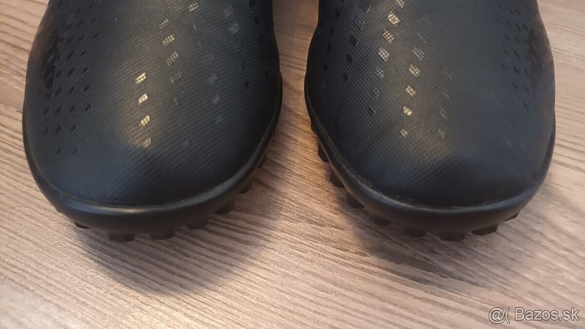 PREDATOR ACCURACY.4 TF - 6