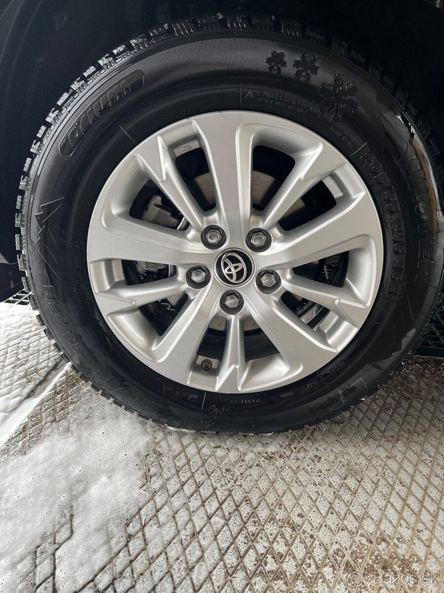 Toyota Yaris Cross - 6