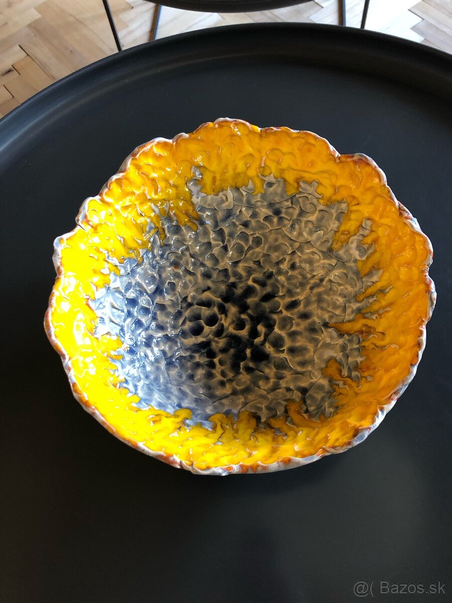 Misy z galerie a keramickeho studia - 6