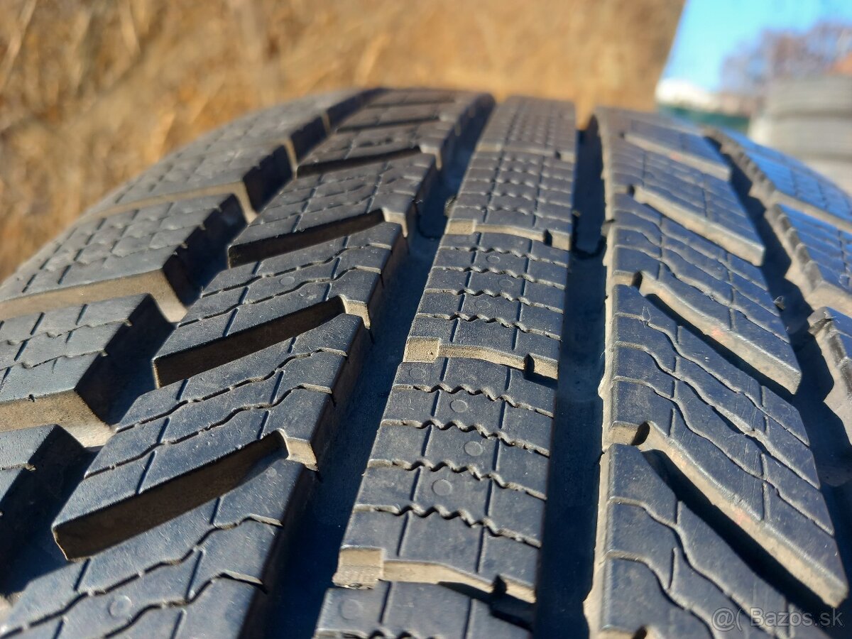 215/65 r17 zimne pneumatiky - 6