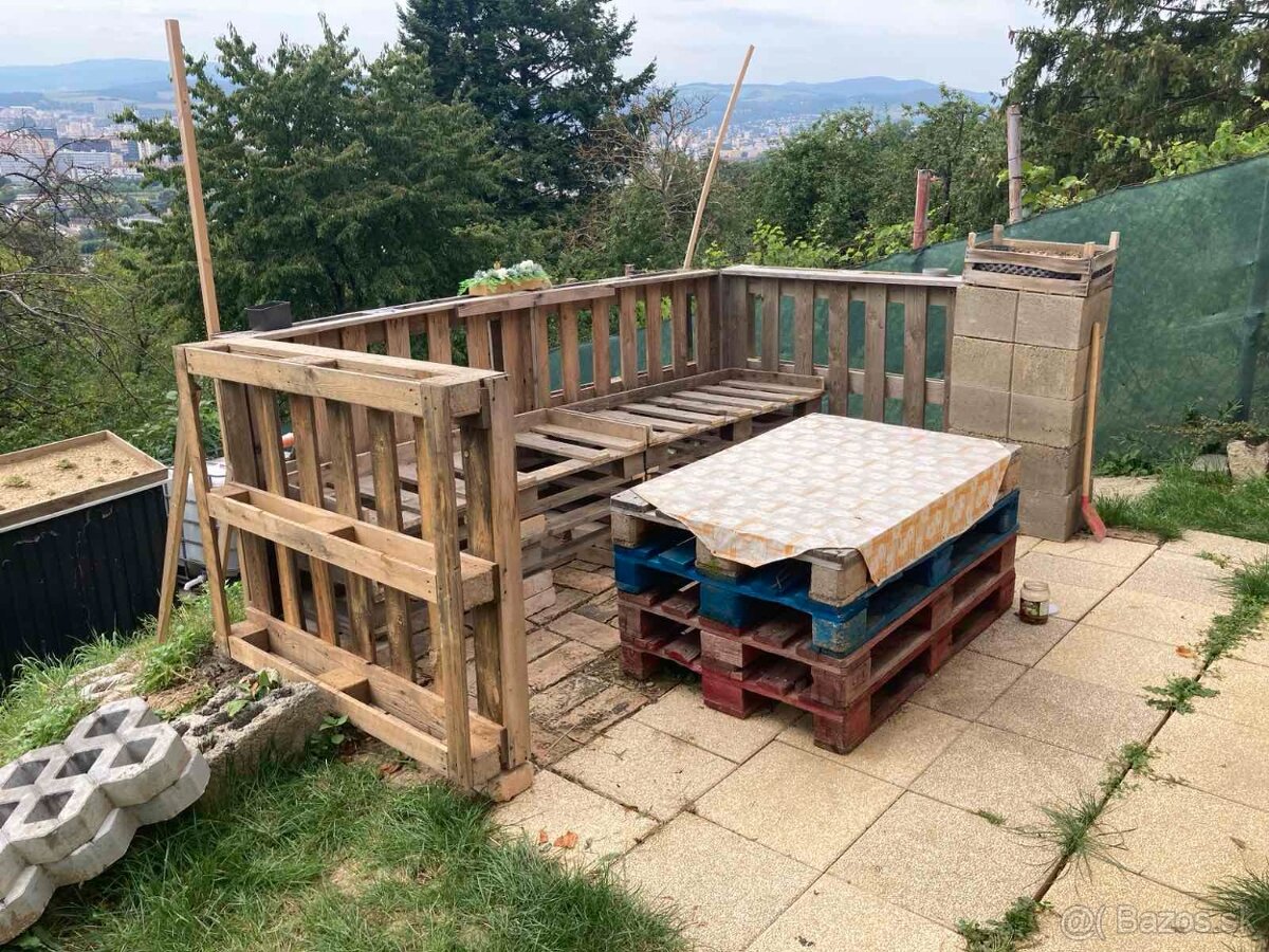 Záhrada s chatkou - 6