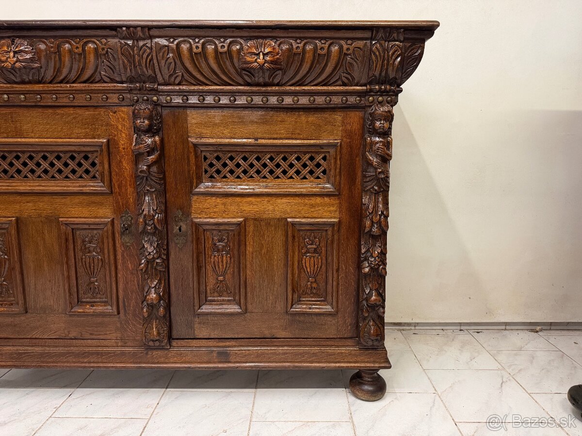 Starožitná neorenesanční skříň - 6