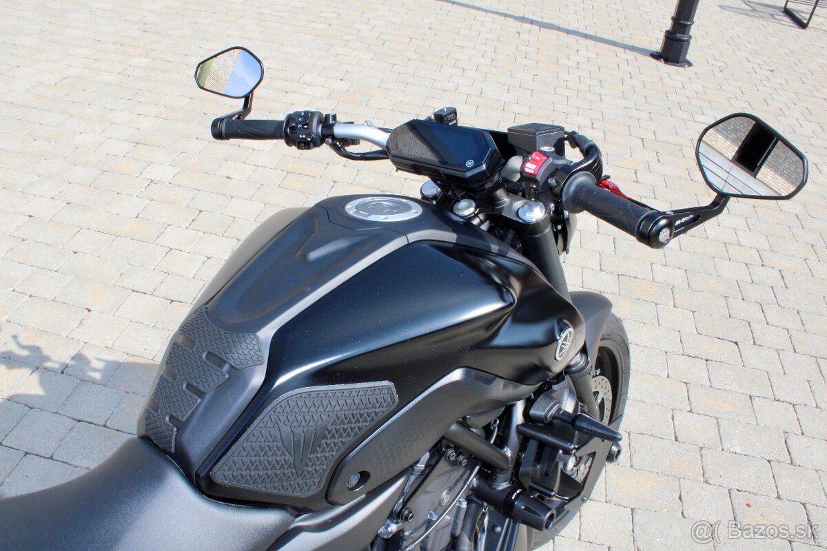 Yamaha mt 07 - 6