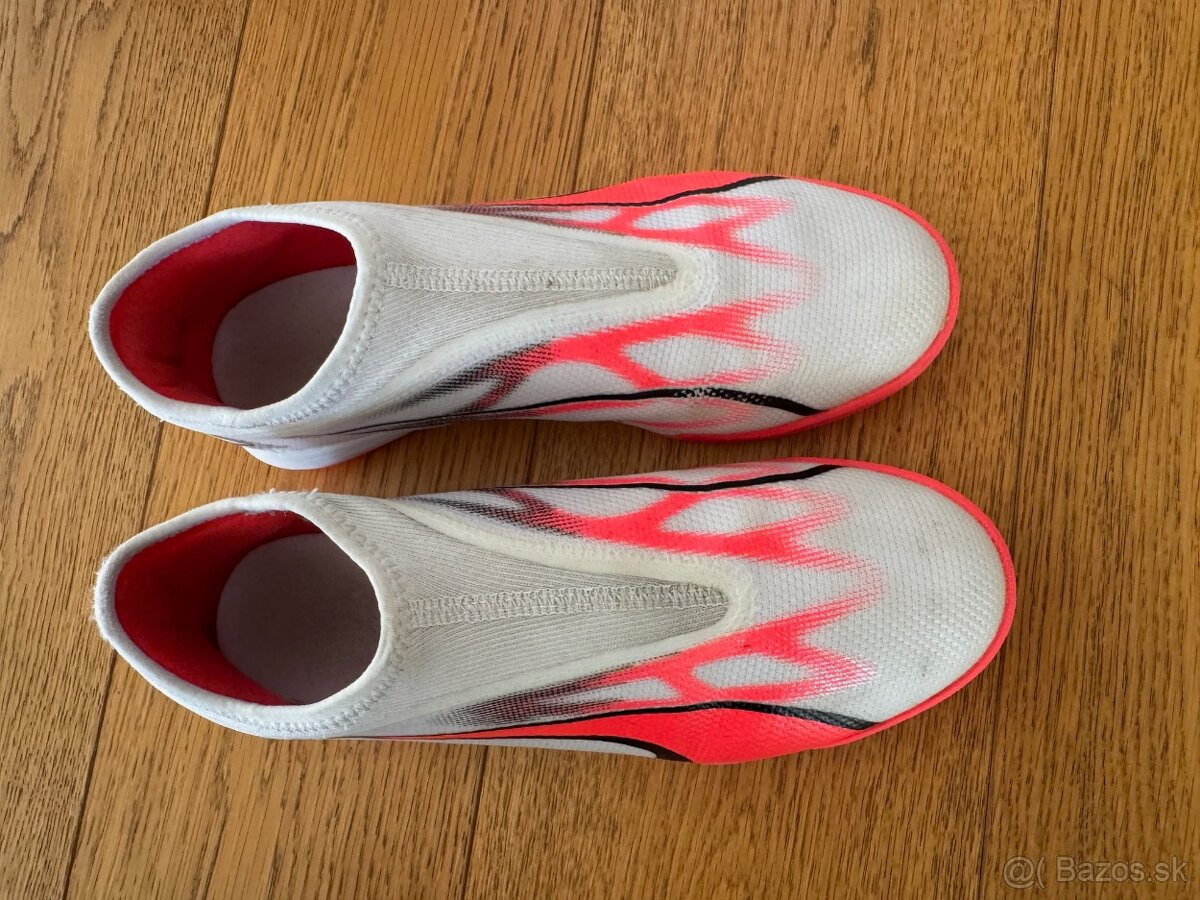 Detske halovky Puma UTRA MATCH LL IT + Mid Jr velkost 38.5 - 6