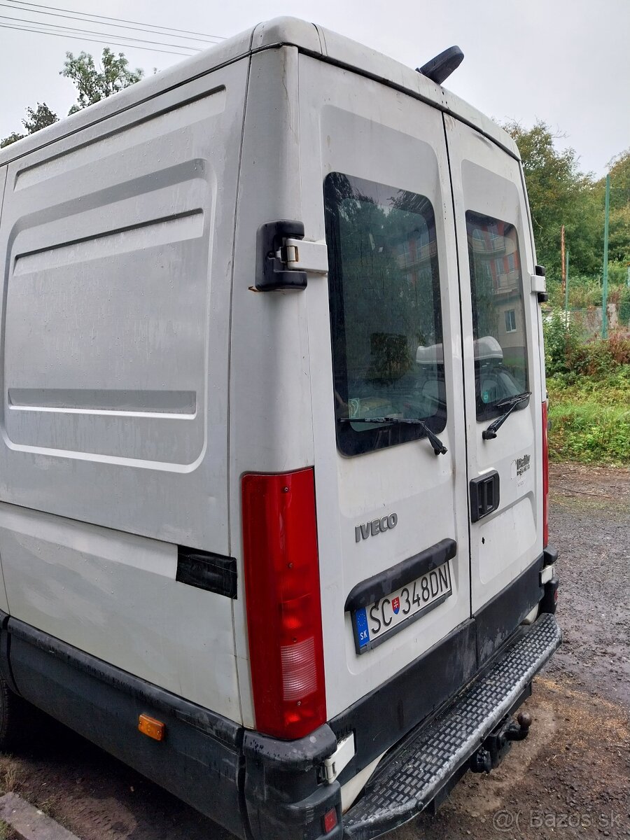 Iveco daily 5 miestne 2,8 D 107 KW r.v. 2002 , stk/ek10/27 - 6