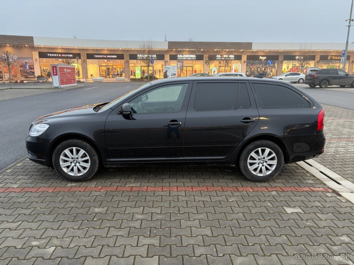 Škoda Octavia II 1.6 TDi 77kw navigace - 6