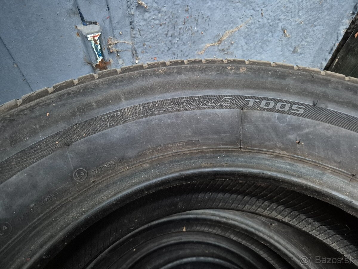 Predam letne pneu 2x 235/65R17 Bridgestone - 6