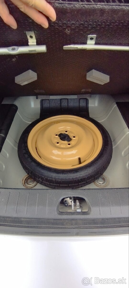 SUZUKI SX4 sedan 1,6vvti 79kw r.2010 - 6